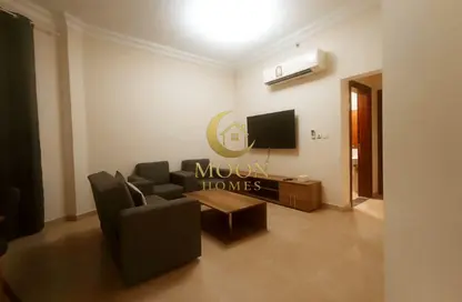 Apartment - 1 Bedroom - 2 Bathrooms for rent in Umm Ghuwalina - Umm Ghuwailina - Doha