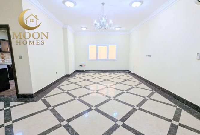 976319 - Property Image 2