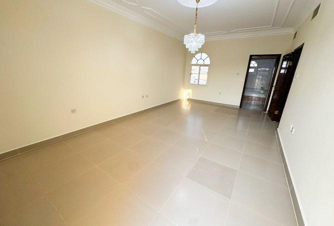 890105 - Property Image 3