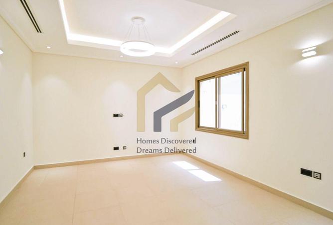 951276 - Property Image 3