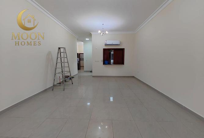 987694 - Property Image 2