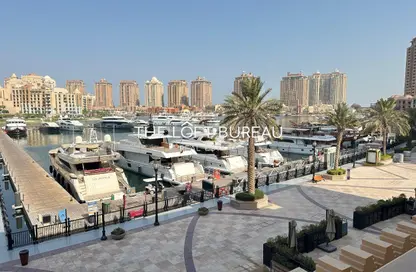تاون هاوس - 2 غرف نوم - 3 حمامات للايجار في طريق بورتو الغربي - بورتو أرابيا - جزيرة اللؤلؤة - الدوحة