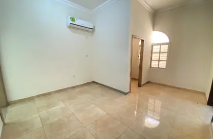 Apartment - 1 Bedroom - 1 Bathroom for rent in Umm Al Seneem Street - Ain Khaled - Doha