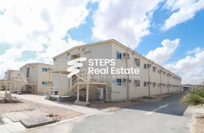 Labor Camp - Studio for rent in Al Khor Community - Al Khor