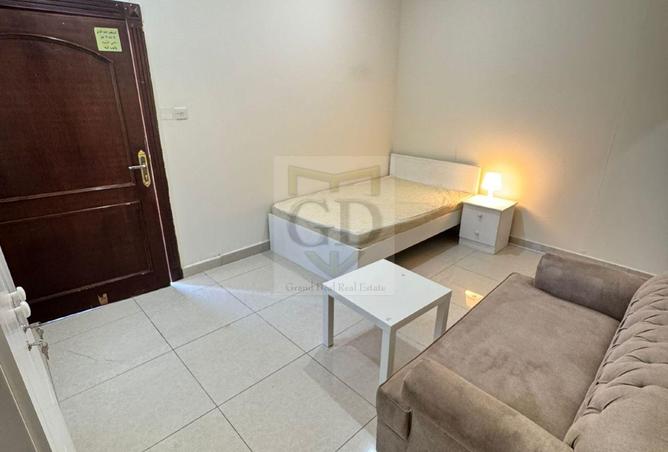 999904 - Property Image 2