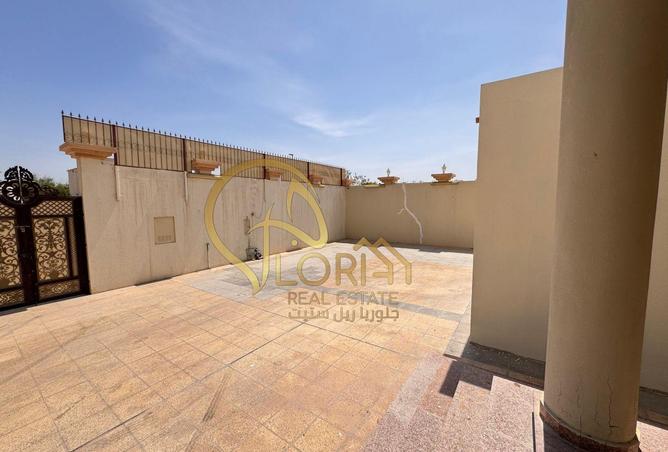 943980 - Property Image 3