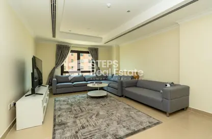 Apartment - 1 Bedroom - 2 Bathrooms for rent in Tower 28 - Porto Arabia - The Pearl Island - Doha