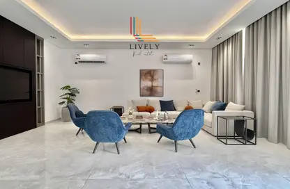 Villa - 5 Bedrooms - 7+ Bathrooms for rent in Al Thumama - Al Thumama - Doha