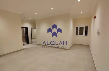 شقة - 2 غرف نوم - 3 حمامات للايجار في الهلال - الهلال - الدوحة