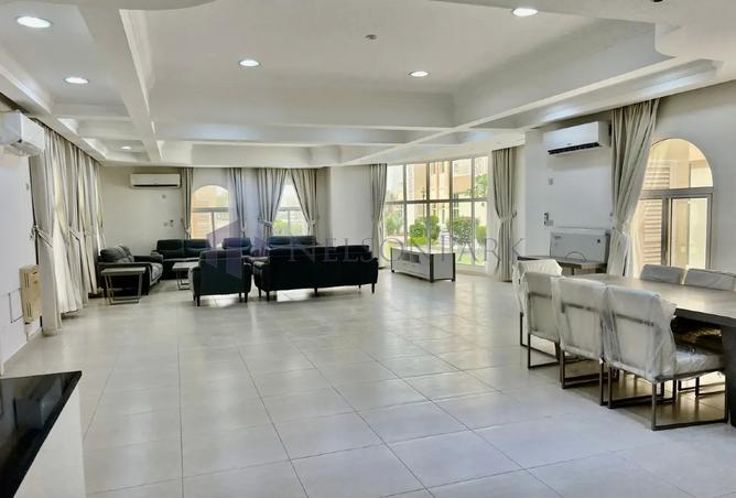 938992 - Property Image 3