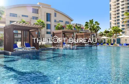 Apartment - 2 Bedrooms - 3 Bathrooms for rent in Abraj Bay - Abraj Quartiers - The Pearl Island - Doha