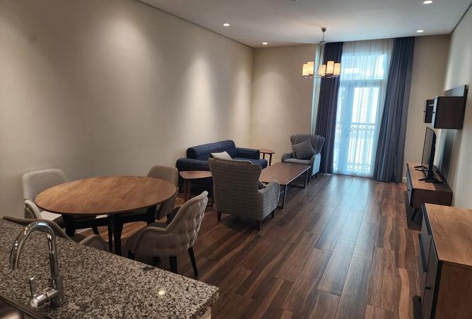 954389 - Property Image 2