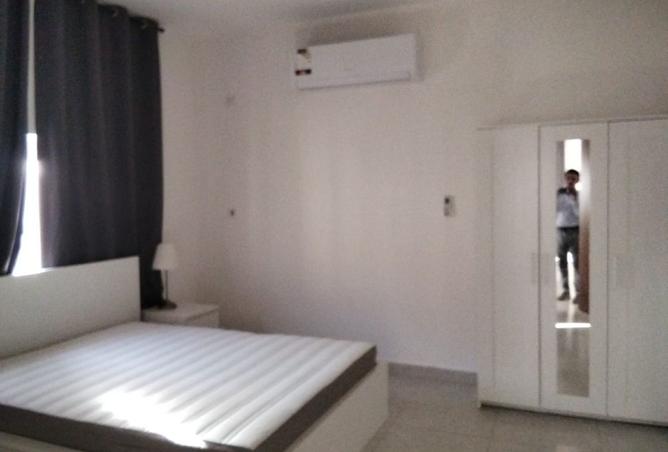 956947 - Property Image 2