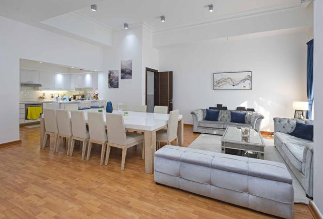952089 - Property Image 2