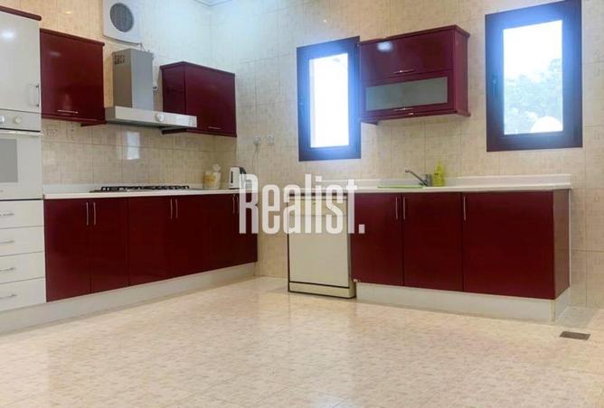 929585 - Property Image 2