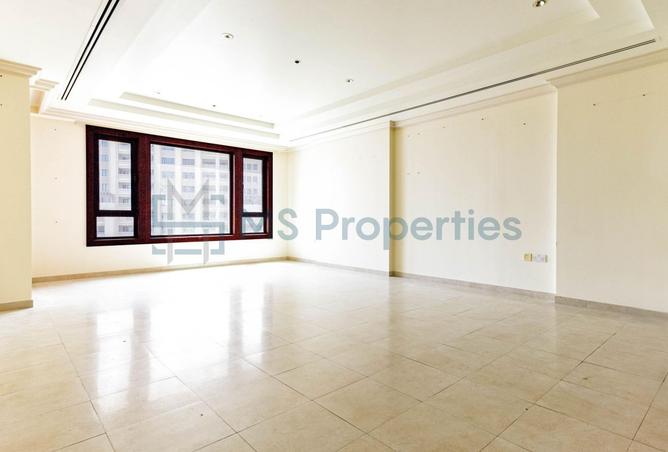 951541 - Property Image 2