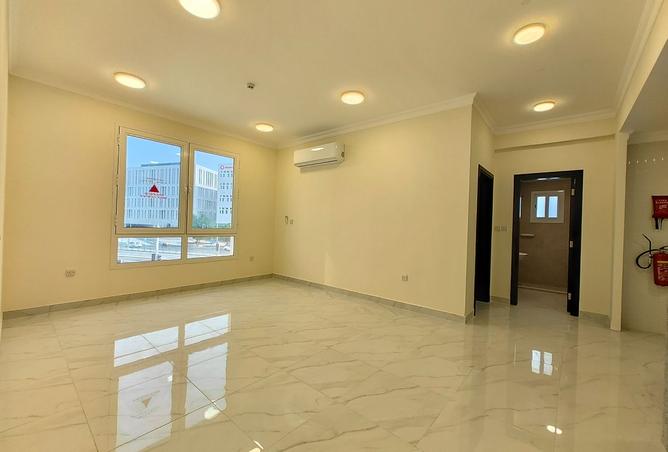 995028 - Property Image 2