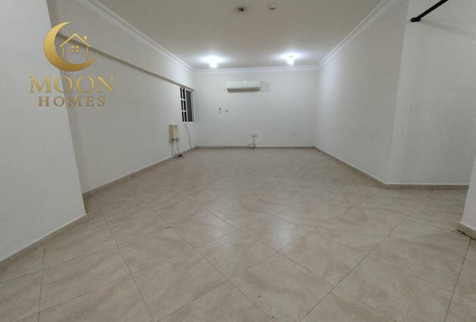 997692 - Property Main Image