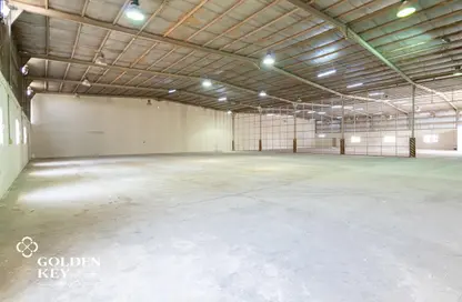 Warehouse - Studio - 2 Bathrooms for rent in Industrial Area 5 - Industrial Area - Industrial Area - Doha