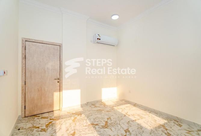 933245 - Property Image 3