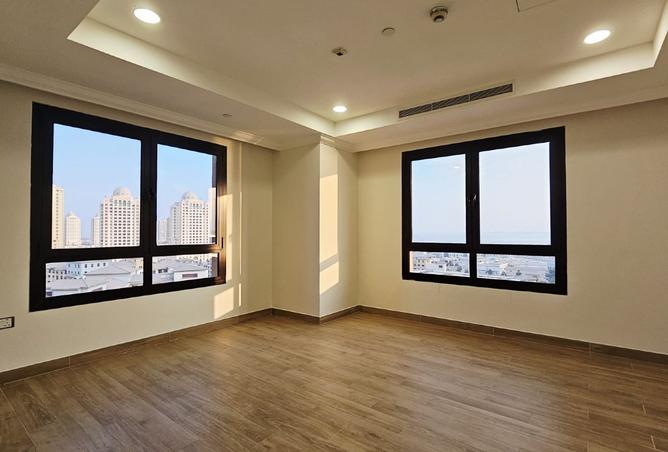 985614 - Property Image 3