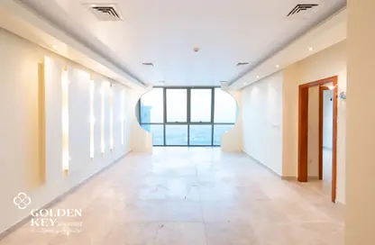 Apartment - 2 Bedrooms - 2 Bathrooms for rent in Zig Zag Tower B - Zig Zag Towers - West Bay - Doha