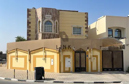 فيلا - 7 غرف نوم - 6 حمامات للبيع في أم صلال علي - أم صلال على - الدوحة