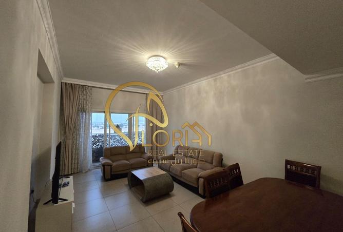 905185 - Property Image 2