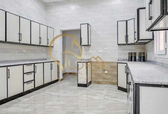 993717 - Property Main Image