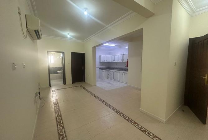 983530 - Property Image 2