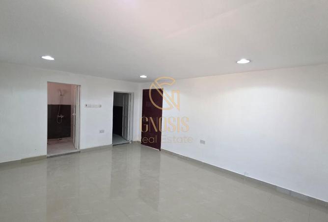 966293 - Property Image 2