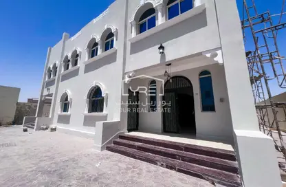 مجمع سكني - 6 غرف نوم - 7 حمامات للبيع في اوبت - تي سي اتش ا - الغرافة - الغرافة - الدوحة