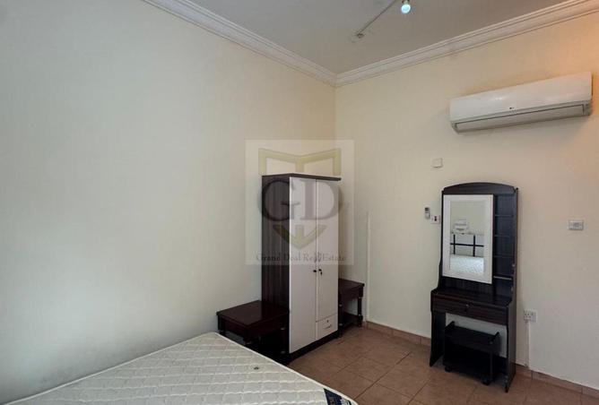 942114 - Property Image 2