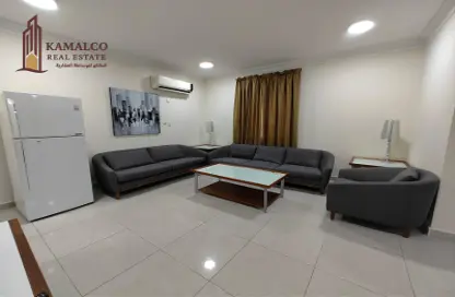 Apartment - 3 Bedrooms - 3 Bathrooms for rent in Umm Ghuwailina - Doha