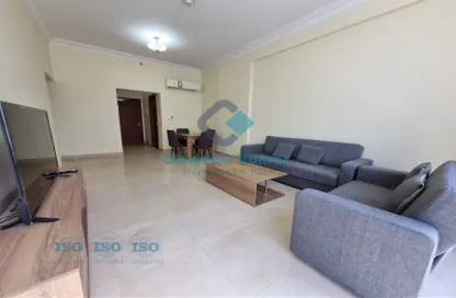 Living Room image for: Apartment - 2 Bedrooms - 2 Bathrooms for rent in Al Aman Street - Umm Ghuwailina - Doha, Image 1