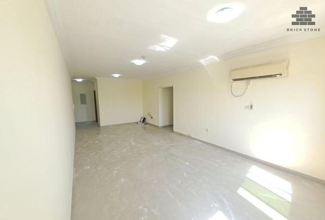 942020 - Property Image 3
