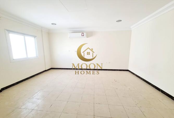 971602 - Property Image 2