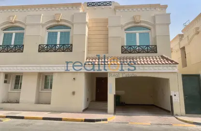 Villa - 4 Bedrooms - 4 Bathrooms for rent in Al Luqta - Al Luqta - Doha