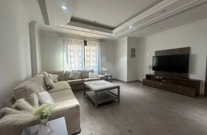 Apartment - 1 Bedroom - 2 Bathrooms for rent in East Porto Drive - Porto Arabia - The Pearl Island - Doha