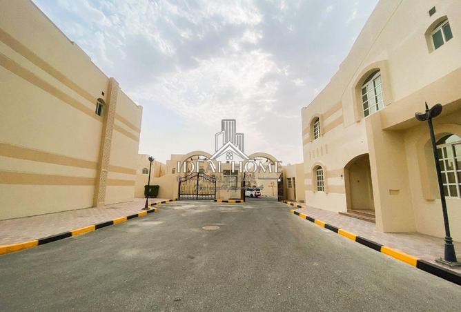 956399 - Property Image 2