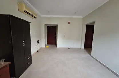 Apartment - 2 Bedrooms - 2 Bathrooms for rent in Old Airport Road - Old Airport Road - Doha