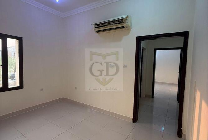 930797 - Property Image 2