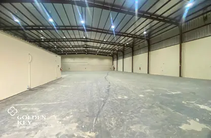 Warehouse - Studio - 7+ Bathrooms for rent in Industrial Area 2 - Industrial Area - Industrial Area - Doha