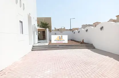 Compound - 4 Bedrooms - 5 Bathrooms for rent in Ain Khaled Villas - Ain Khaled - Doha