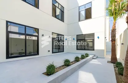 فيلا - 7 غرف نوم - 8 حمامات للبيع في أم قرن - الضعاين