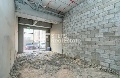 Shop - Studio - 1 Bathroom for rent in Barwa City - Mesaimeer - Doha