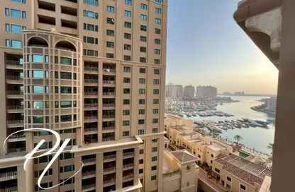 Apartment - 1 Bedroom - 2 Bathrooms for rent in Tower 18 - Porto Arabia - The Pearl Island - Doha