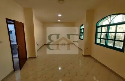 Apartment - 2 Bedrooms - 2 Bathrooms for rent in Al Mansoura - Al Mansoura - Doha