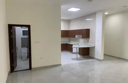 Apartment - 3 Bedrooms - 3 Bathrooms for rent in Doha Gardens - Al Waab - Al Waab - Doha