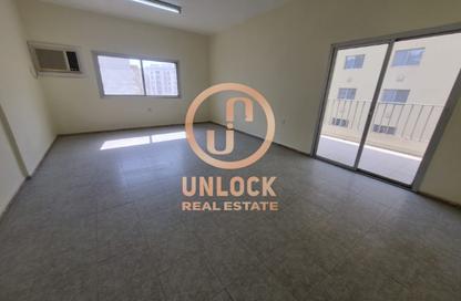 Apartment - 4 Bedrooms - 2 Bathrooms for rent in Al Doha Plaza - Al Sadd - Al Sadd - Doha